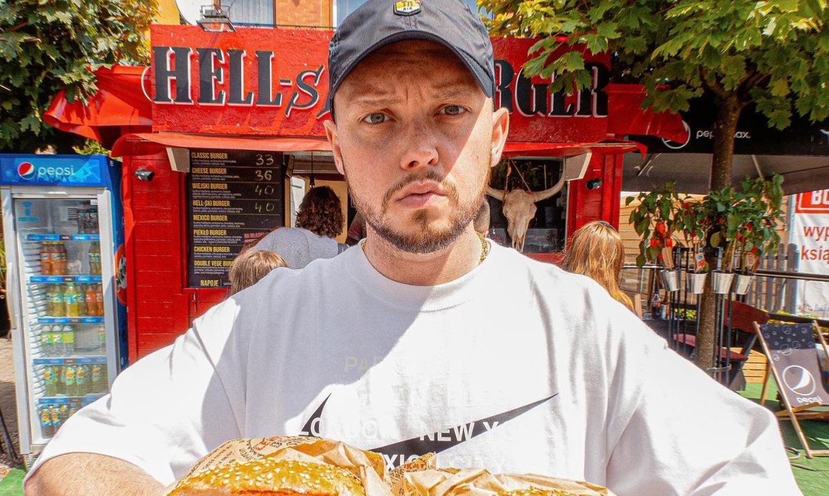 Szymon Nyczke, znany w internecie jako Książulo