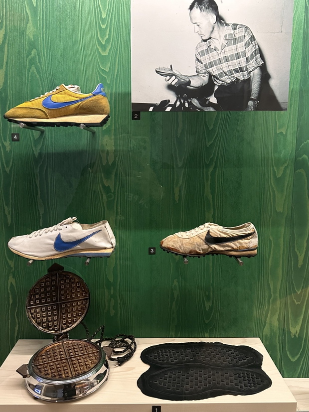 MAd Nike