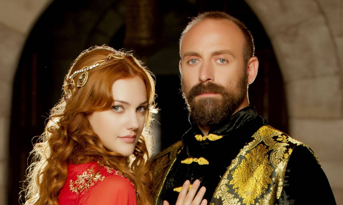 Wspaniałe stulecie. Meryem Uzerli, Halit Ergenc