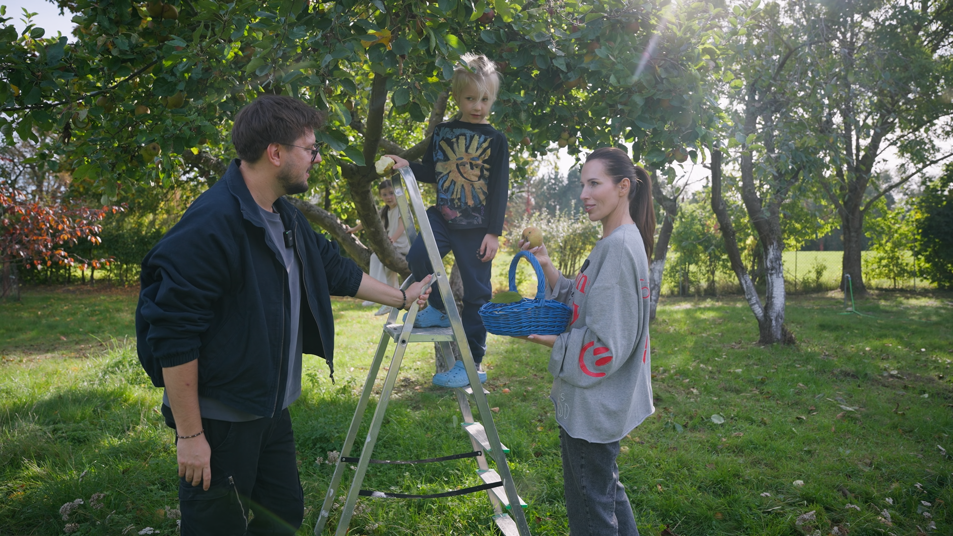 Domy gwiazd, Monika Hoffman-Piszora, prowadząca Down The Road w TTV