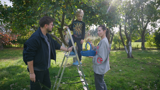 Domy gwiazd, Monika Hoffman-Piszora, prowadząca Down The Road w TTV