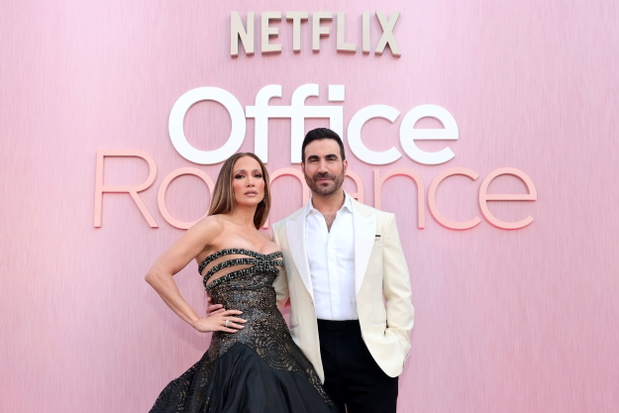 Jennifer Lopez, Brett Goldstein