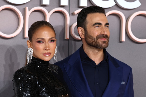 Jennifer Lopez, Brett Goldstein