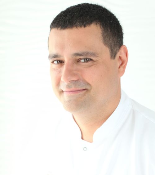 dr-Marcin-Ambroziak-lekarz-dermatolog-KLINIKA-AMBROZIAK-b9fb956