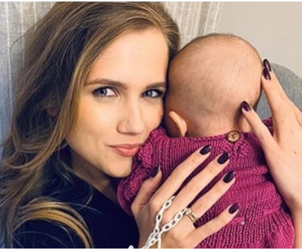 Agnieszka Kaczorowska z córką Emilką