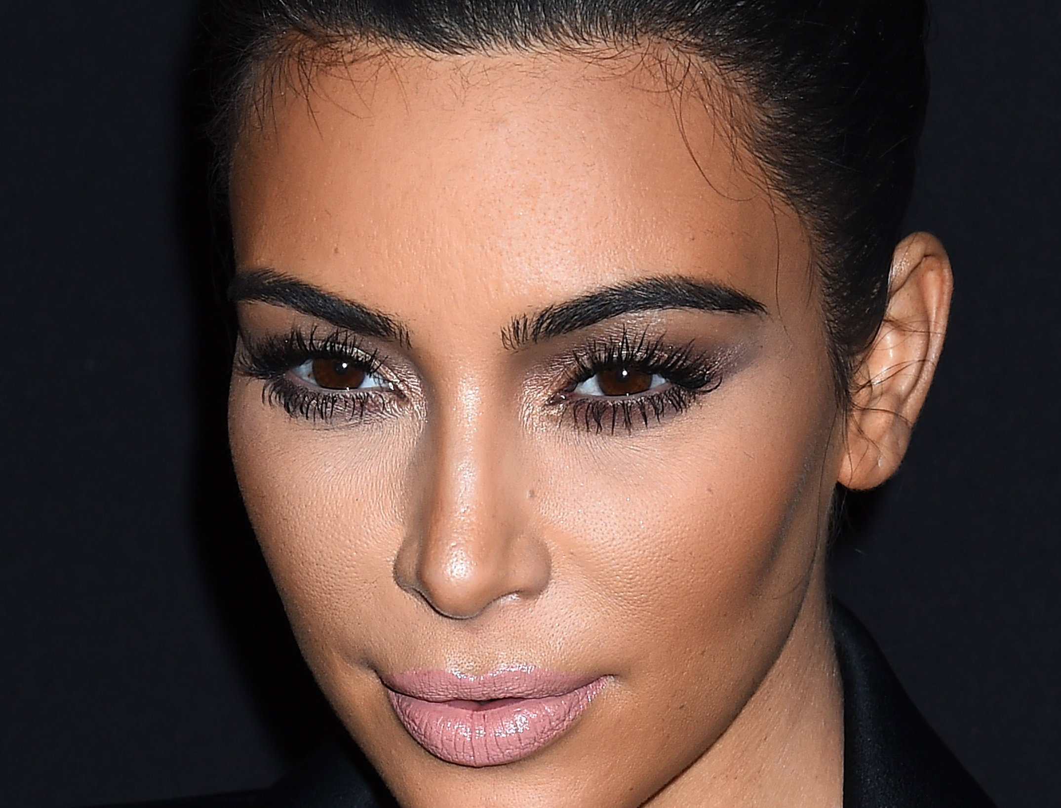 Kim Kardashian smokey eye