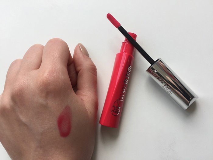 swatch błyszczyka Rimmel oh my glossy