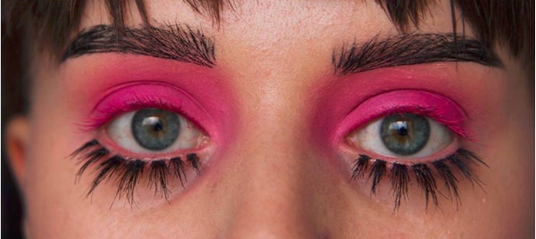 nowy trend na przyklejanie sztucznych rzęs do dolnej linii rzęs