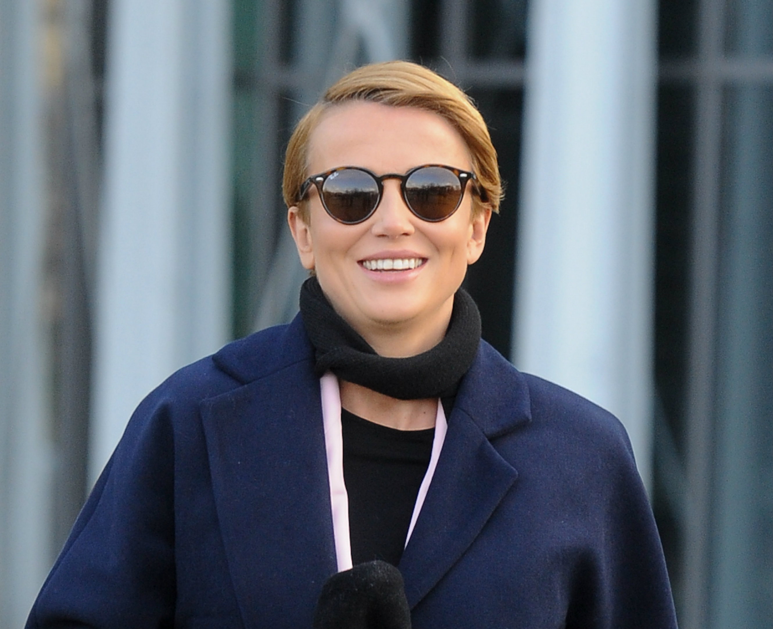 katarzyna zielińska w okularach przeciwsłonecznych