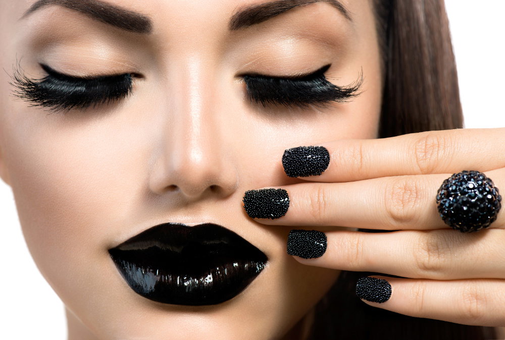 Manicure kawiorowy