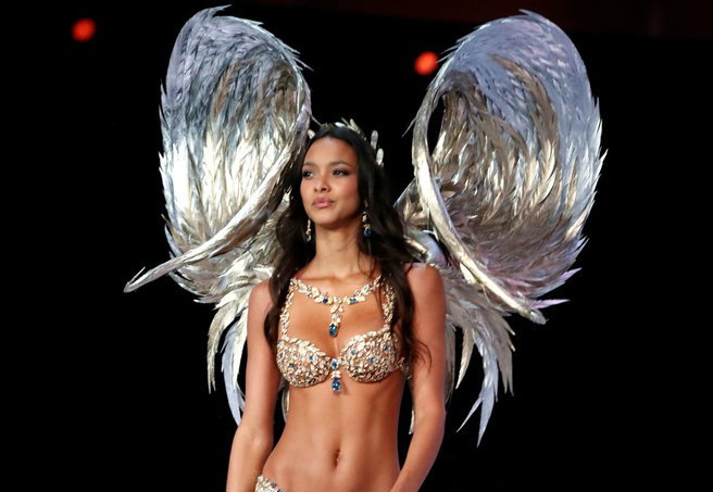 lais ribeiro pokaz victoria's secret 2017