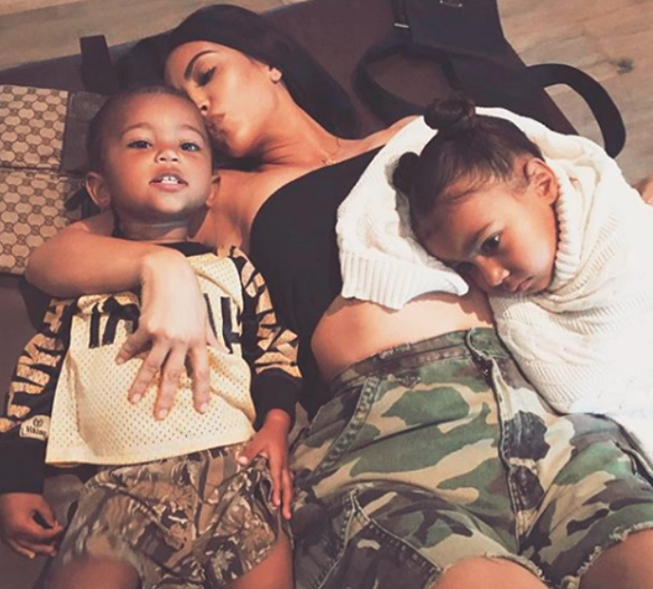 Kim Kardashian z dziećmi