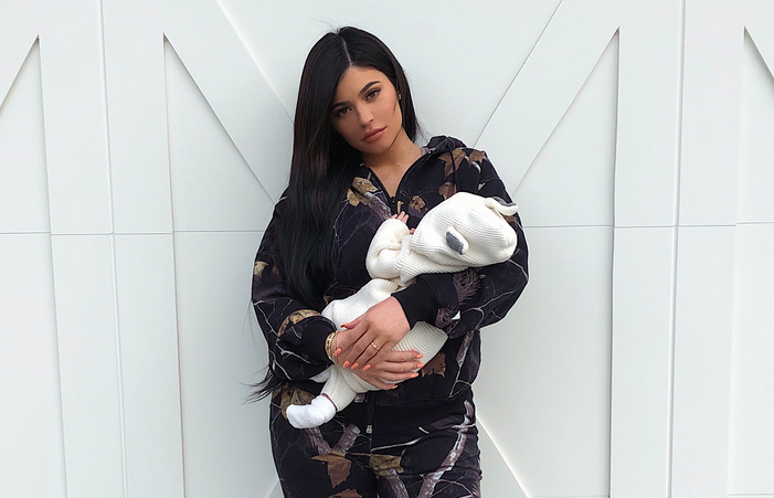 kylie jenner z córeczką stormi