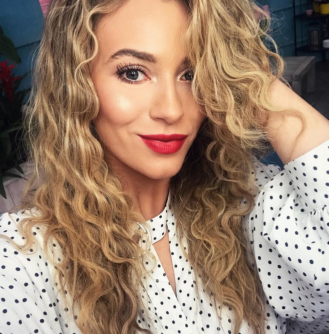 marcelina zawadzka selfie