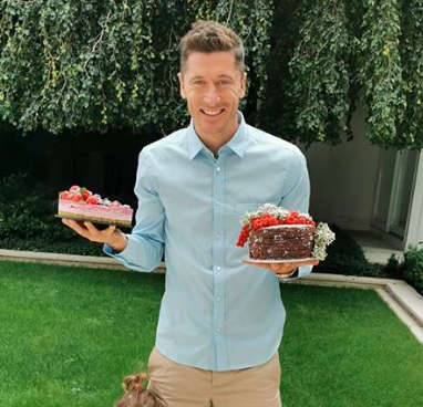 Robert Lewandowski pokazał twarzy Klary [ZDJĘCIE]