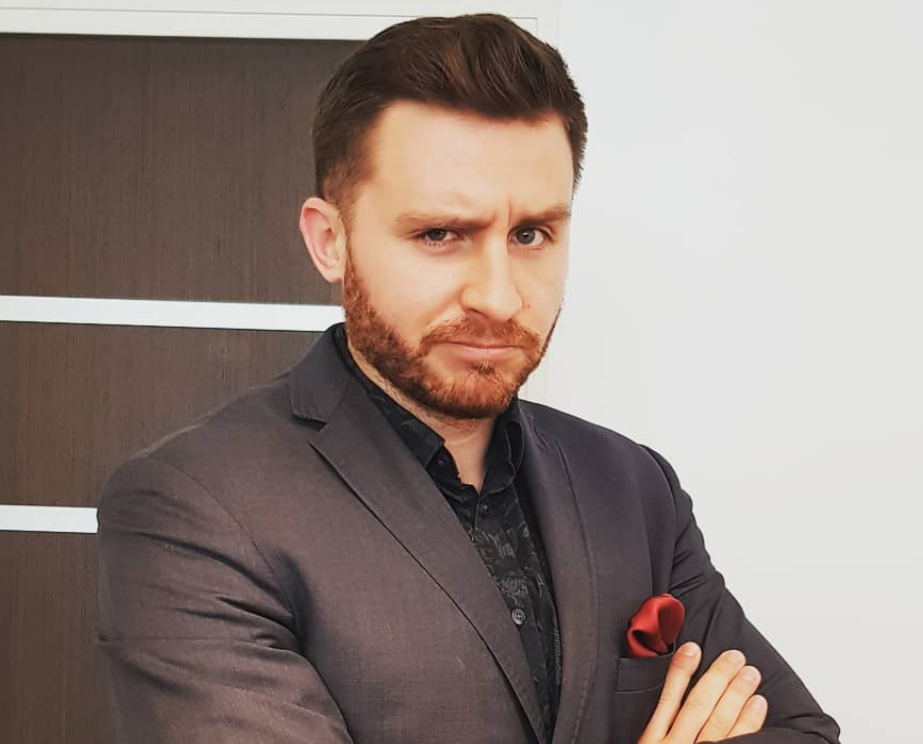 Krzysztof Ufnal z „Googlebox” poprowadzi nowy program TTV