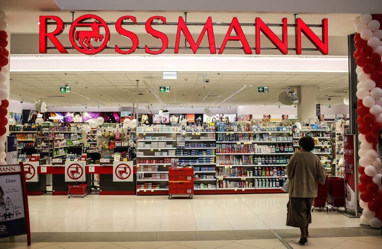 Wielka wyprzedaż w Rossmannie ruszyła! Jest lepsza niż promocja -55 procent