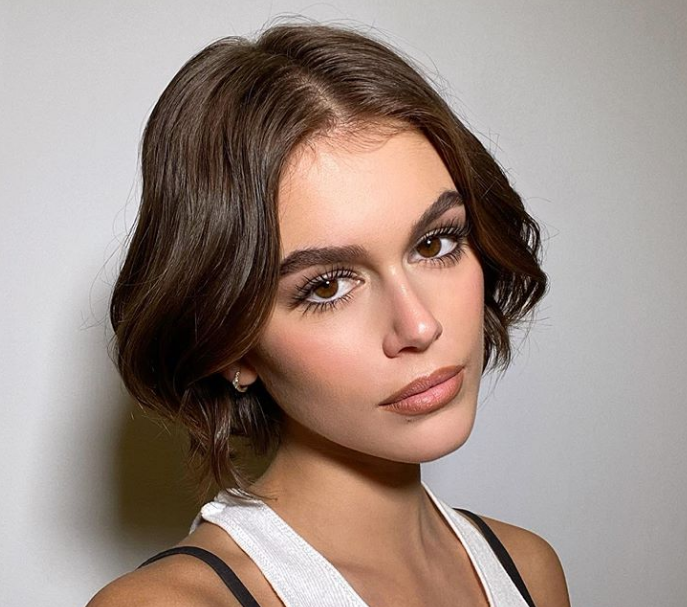 Kaia Gerber pokazała zmasakrowane nogi. Co się stało?