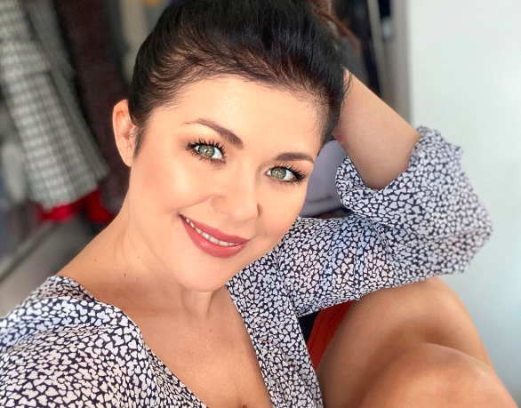 Kasia Cichopek w sukience z sieciówki za mniej niż 30 złotych