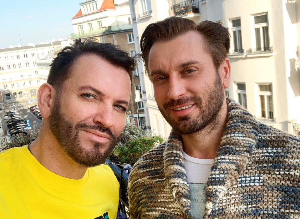 Gabriel z „Królowych życia” został ojcem?! Co na to jego wieloletni partner Rafał?