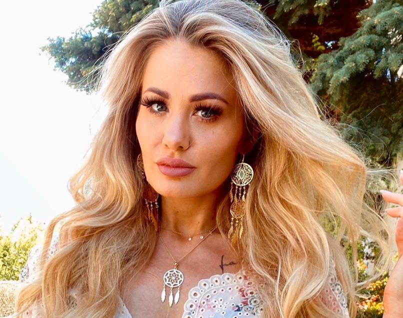 Gogglebox: Ewa Mrozowska w ultramodnych warkoczach