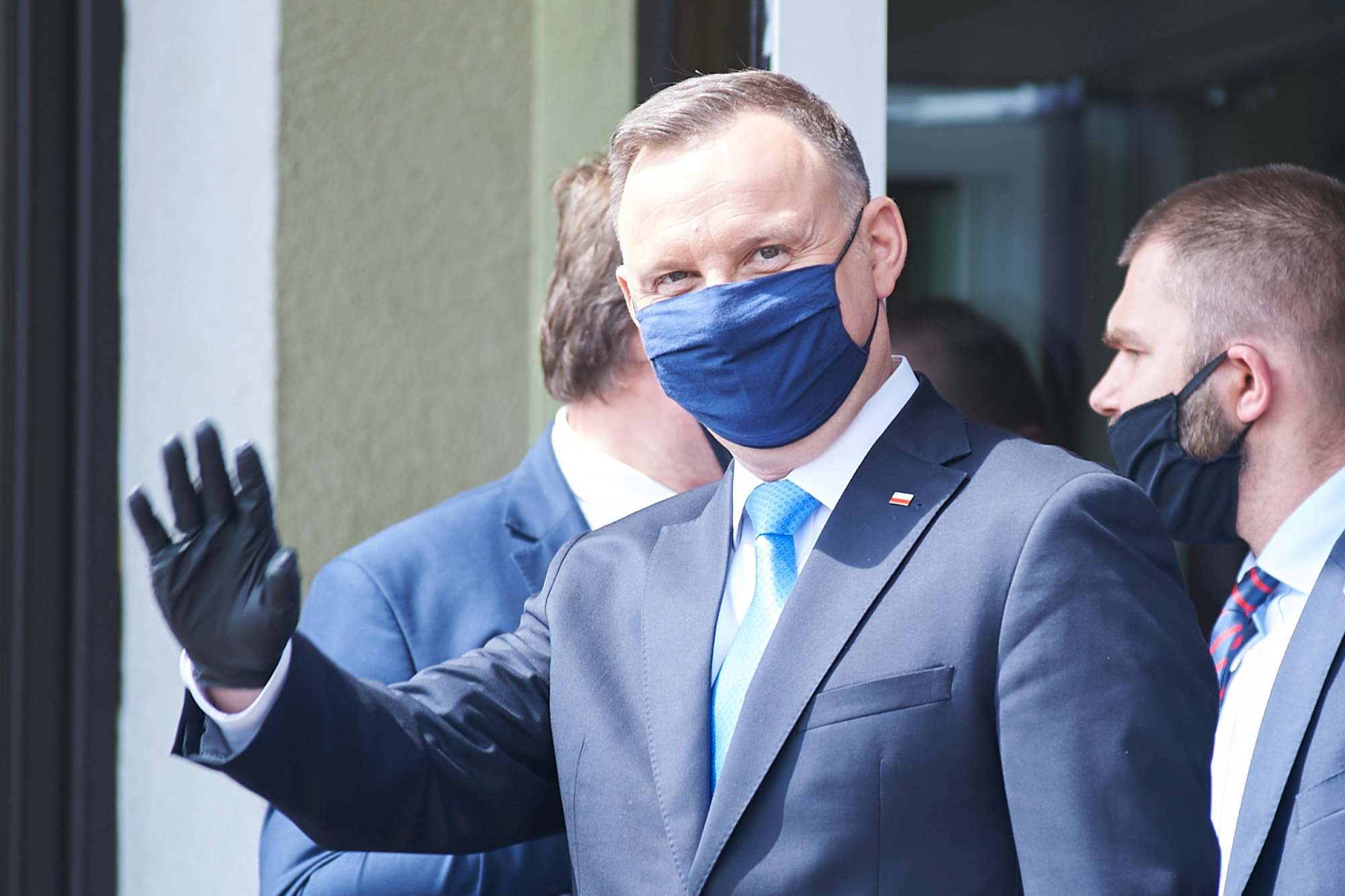 Bon 1000 zł na wakacje - kiedy dostępny? Możliwe zniesienie progu