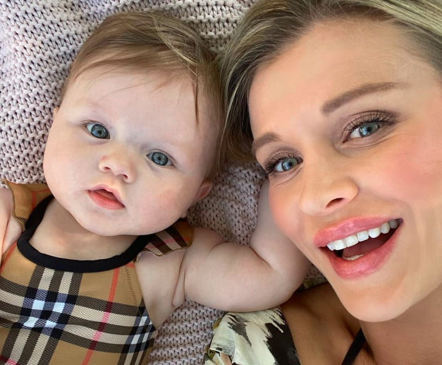 Joanna Krupa oskarżona o narażanie córki na niebezpieczeństwo
