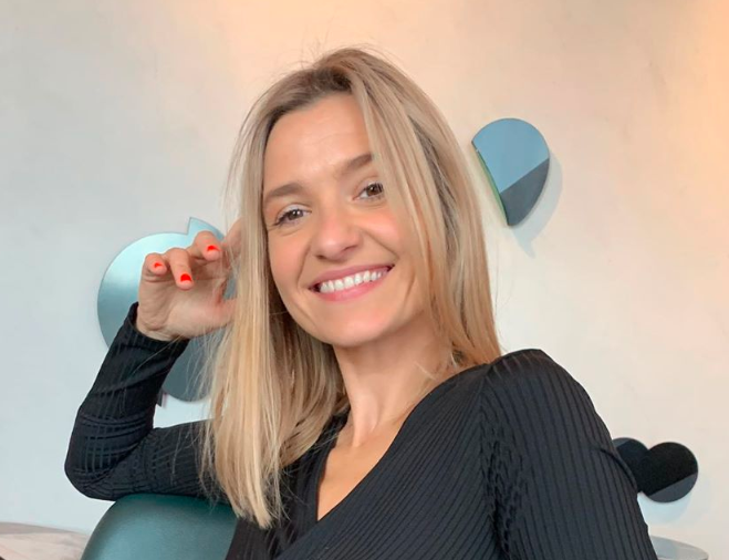 Joanna Koroniewska  w rockowej czarnej sukience z Zary
