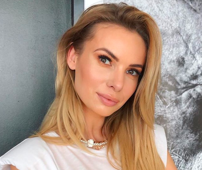 Izabela Janachowska na odważnym zdjęciu bez stanika