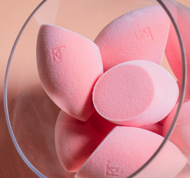 Real Techniques Miracle Powder Sponge