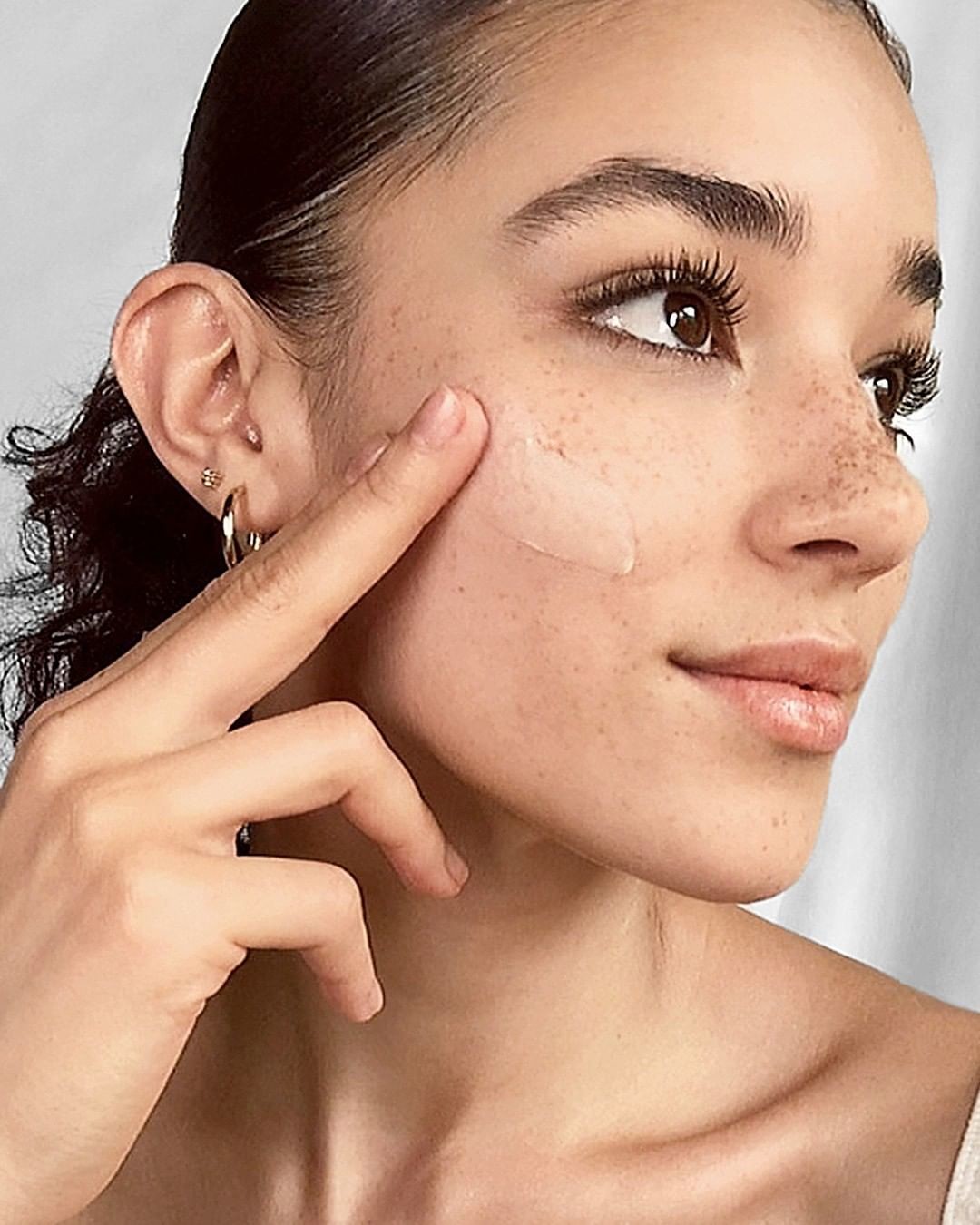 Przezroczysty podkład Becca Zero No Pigment