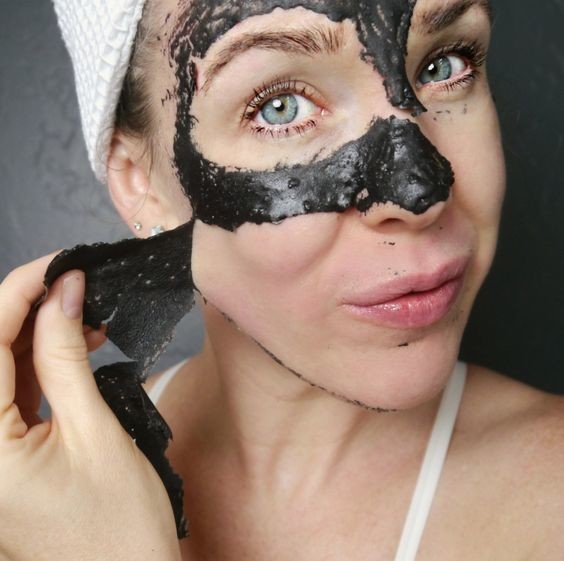 Odrywanie maseczki peel off