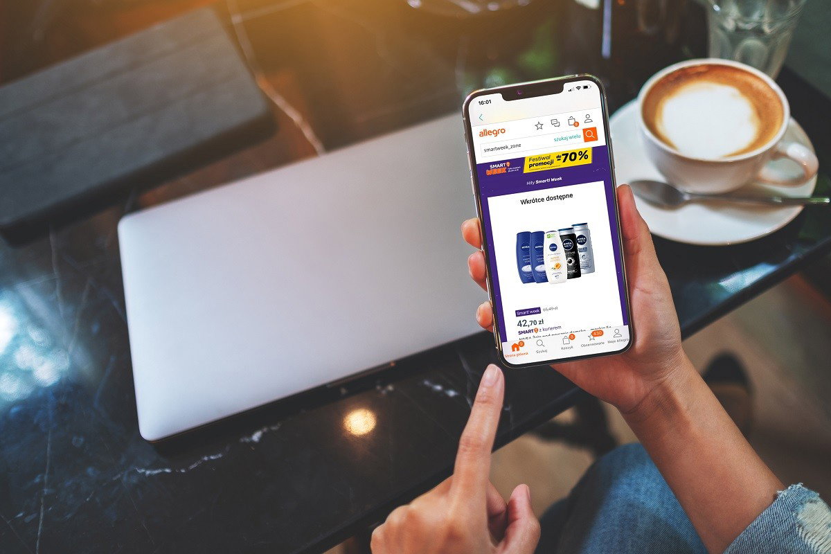 MKT-7835_smartweek_mobile_mockup_smartweek_screen_v3-2