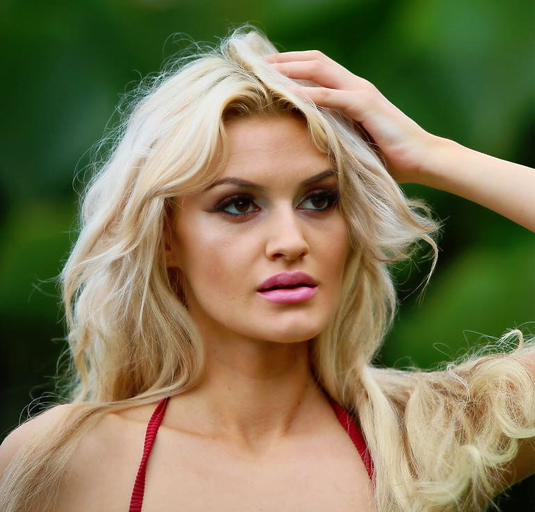 Sandra z „Hotelu Paradise” już nie jest długowłosą blondynką. Fani: „zupełnie inna kobieta”