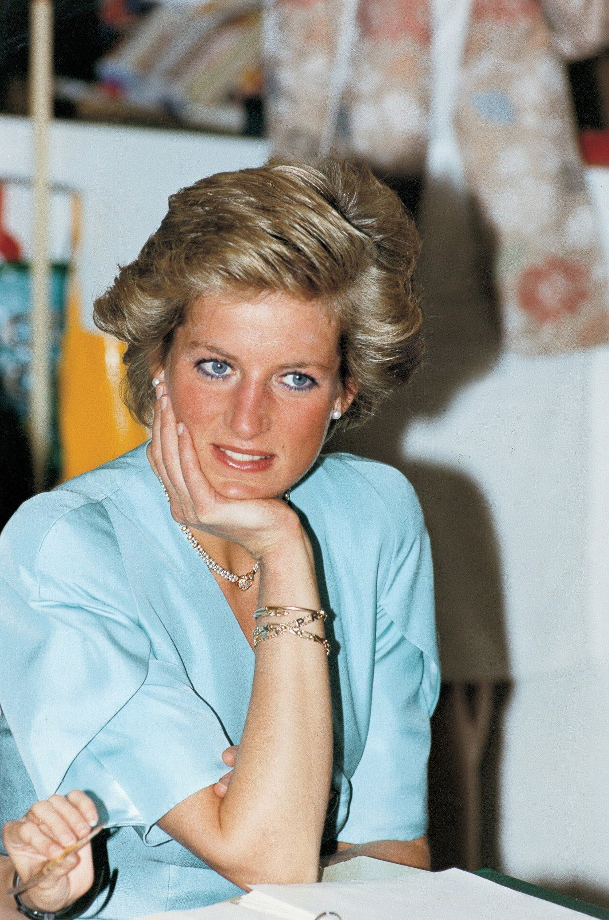 Ostre imprezy i narkotyki – tak księżna Diana miała się zabawiać będąc żoną Karola. Tylko zobaczcie TO ZDJĘCIE