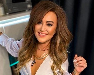 Fani szydzą z męża Agnieszki Kotońskiej z „Gogglebox” i wypominają mu jego wagę. Celebrytka odpowiedziała
