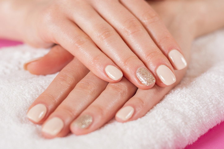 Manicure hybrydowy