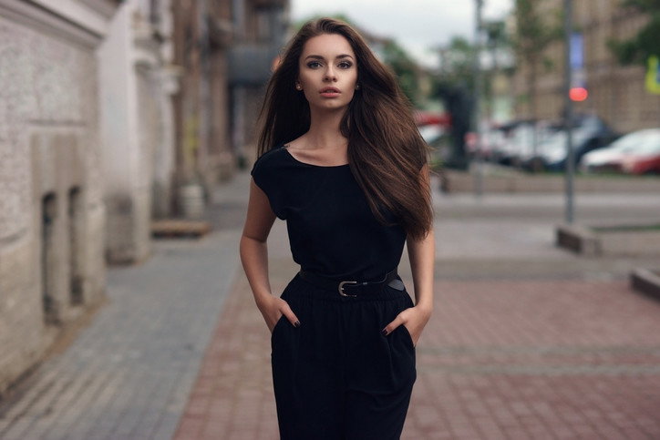 modna sukienka na wiosnę na wyprzedaży w Mohito za 59 zł