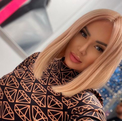 Iza Macudzińska z „Królowych życia” pokazała efekty zabiegu odmładzającego. Lekarz się postarał? Zobaczcie, jak teraz wygląda!
