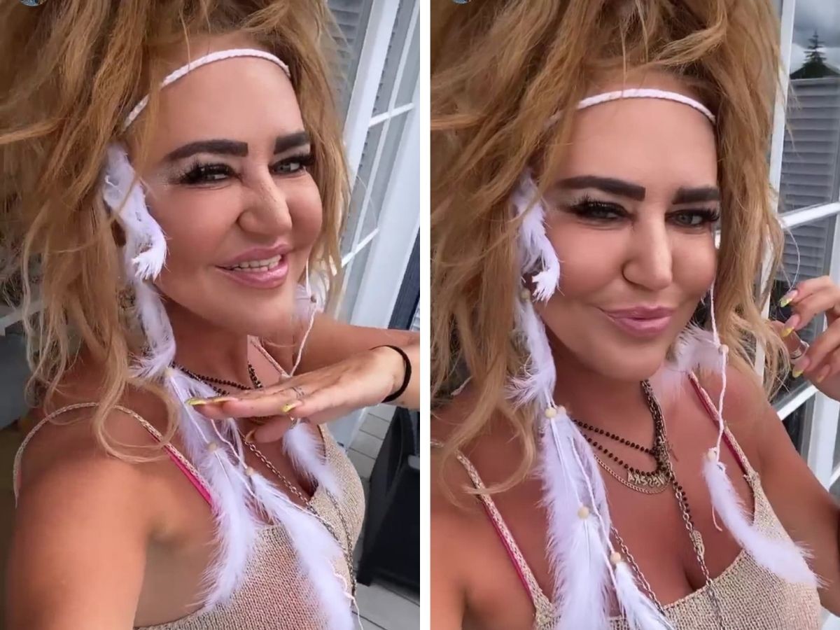 Gogglebox: Agnieszka Kotońska w pierzastej fryzurze i kapciach z futerkiem