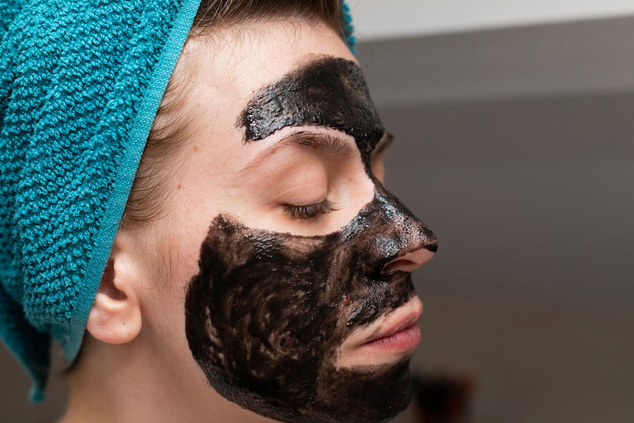peeling na zaskórniki z Rossmanna