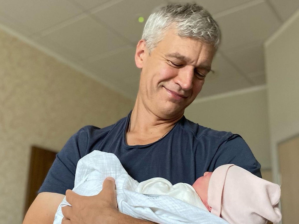 Michał Żebrowski z córką. Córka czy wnusia?