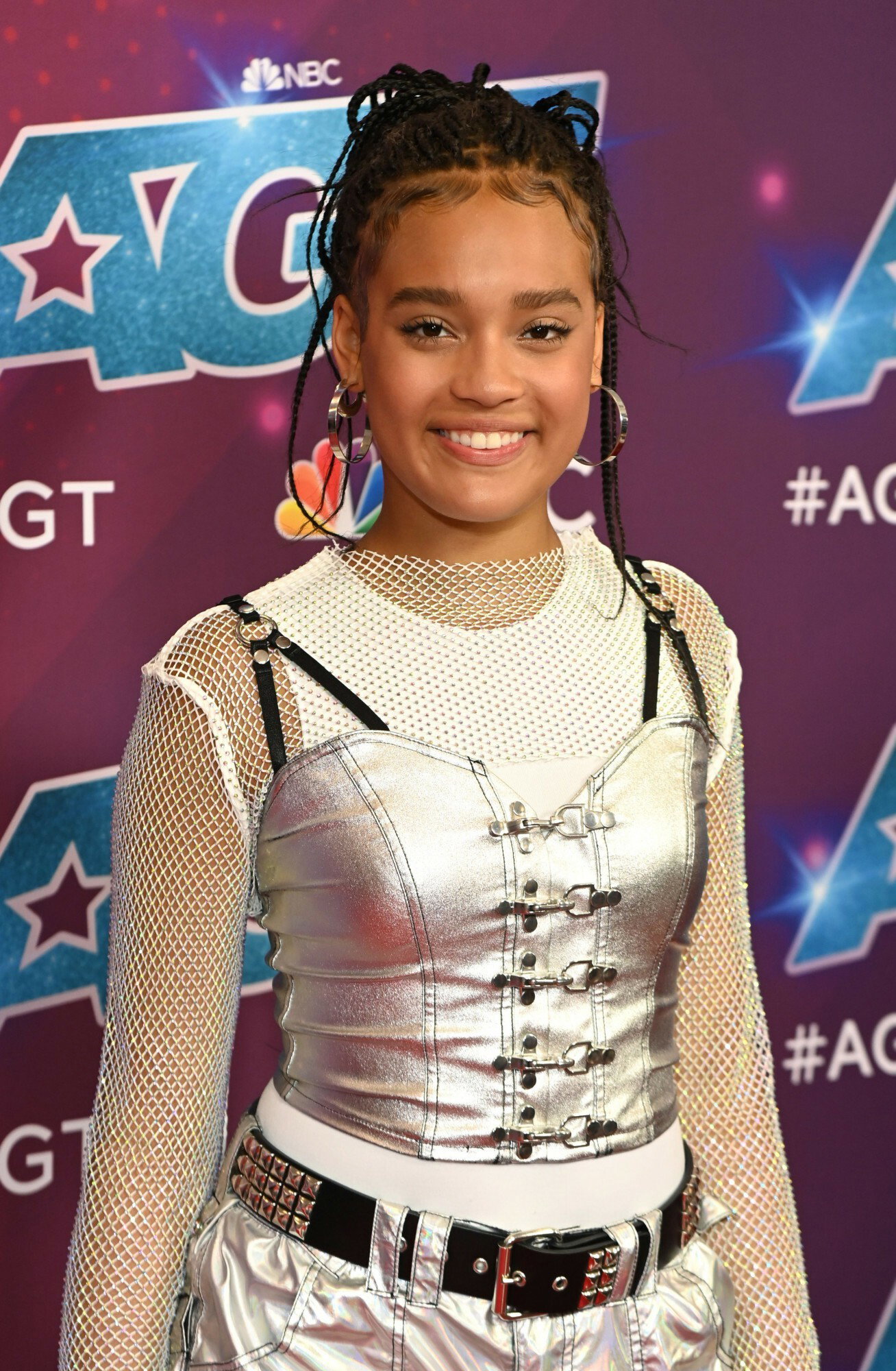 Sara James w America's Got Talent