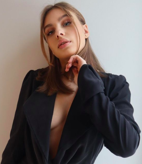 Oliwia Bieniuk w zmysłowej sesji