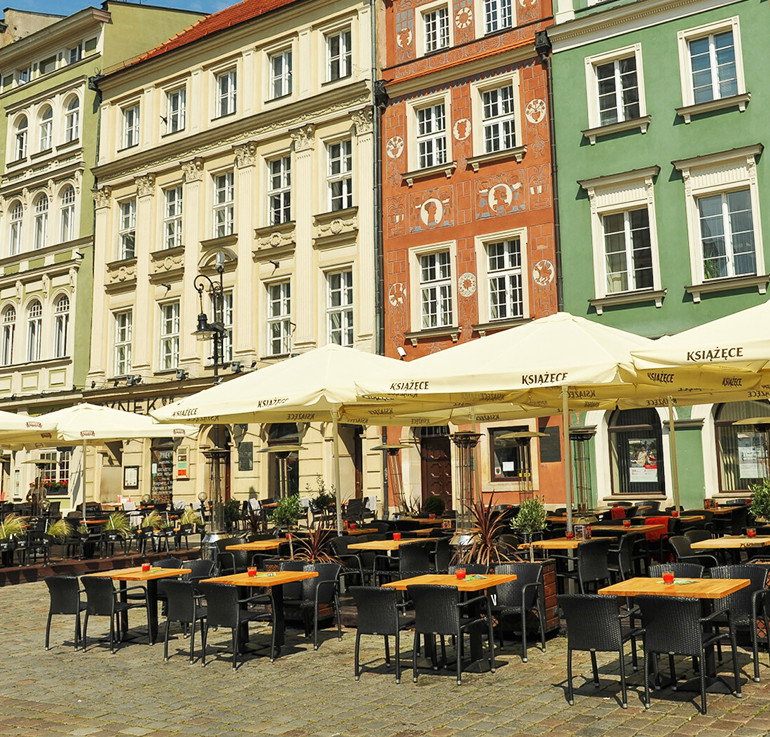 Czy restauracje zostaną otwarte przed majówką?