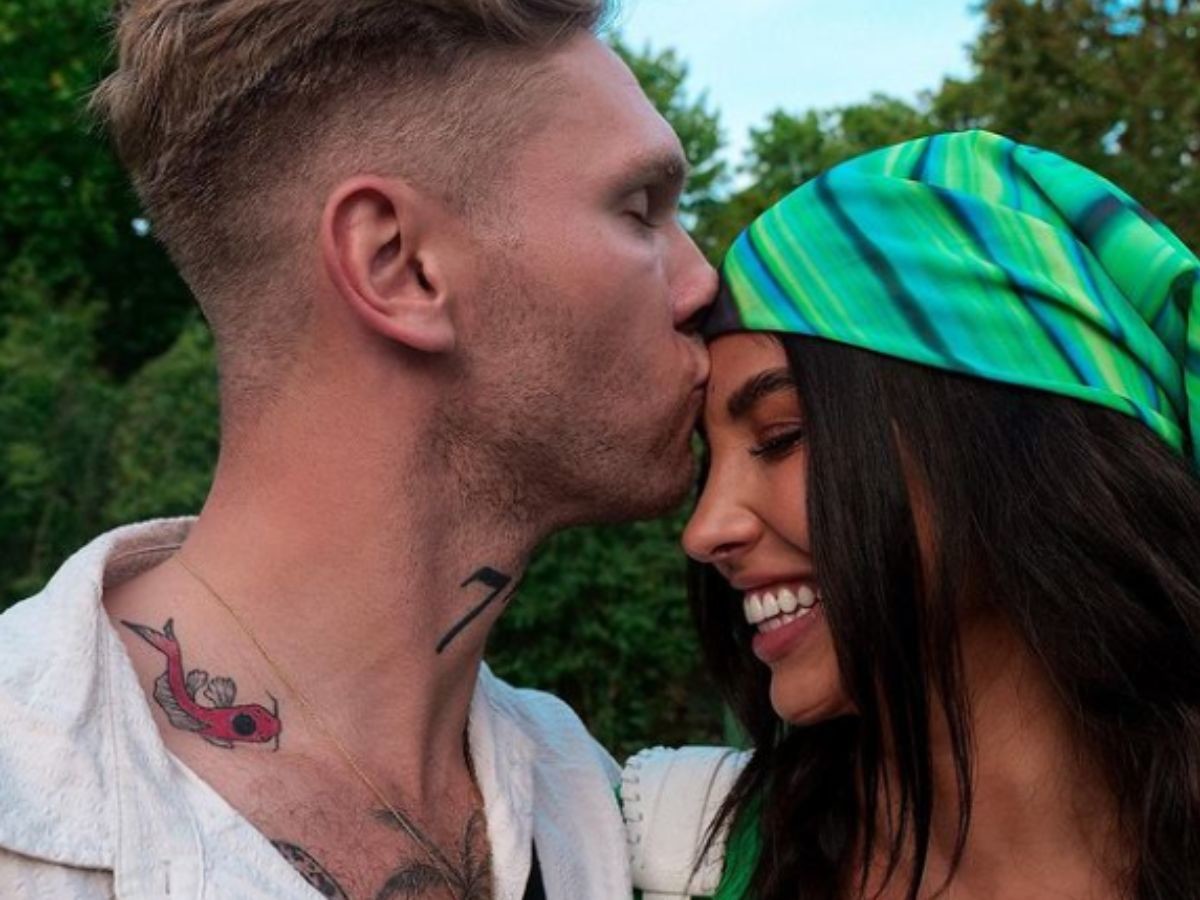 Love Island 2: Magda i Igor mają powody do świętowania. Nie zabrakło wystawnej kolacji, szampana, kwiatów i balonów