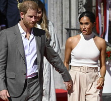 Meghan i Harry wygwizdani w Niemczech SASCHA SCHUERMANN AFP East News
