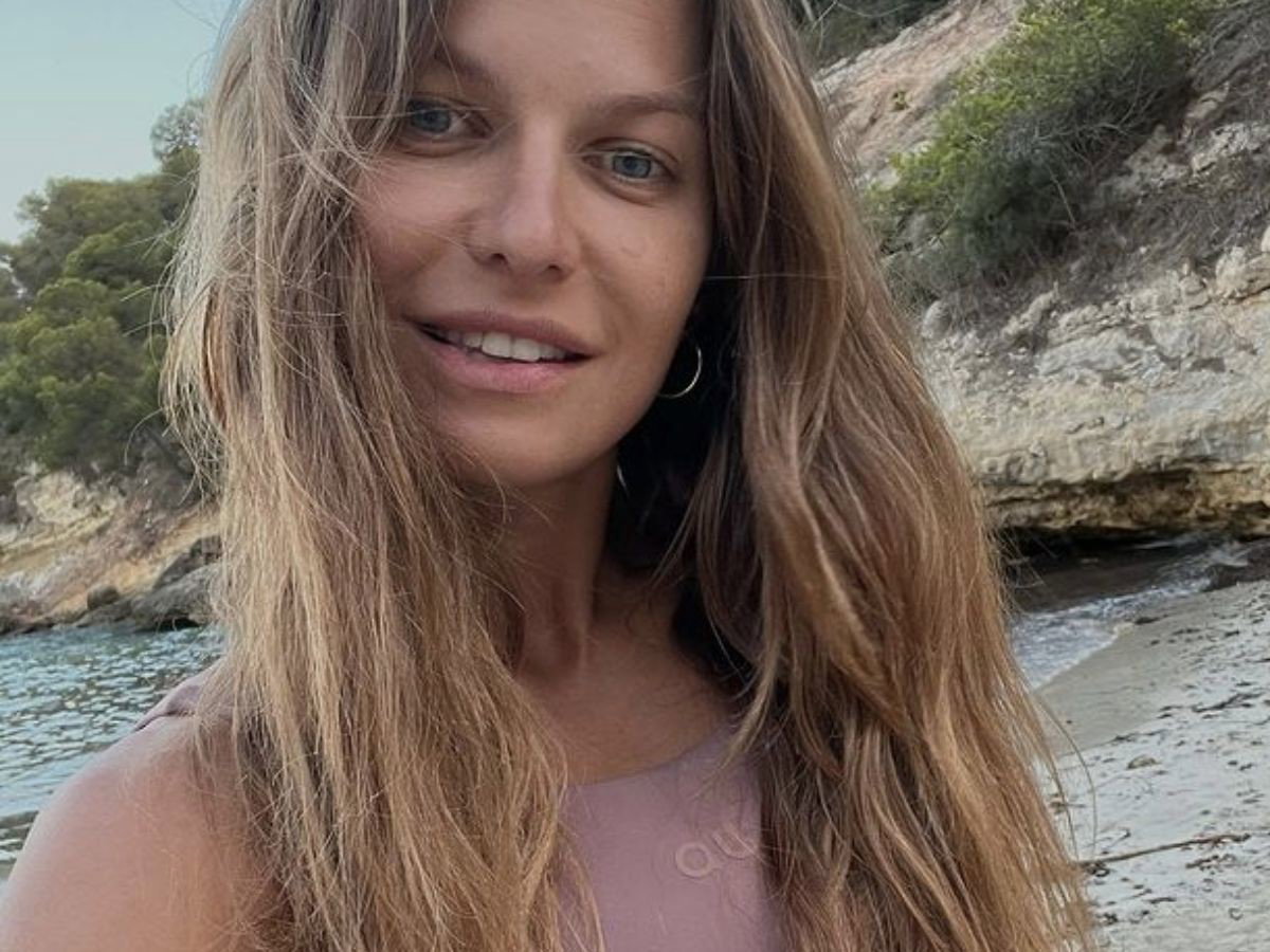 Anna Lewandowska w najmodniejszych spodniach na jesień 2022. Są z popularnej sieciówki