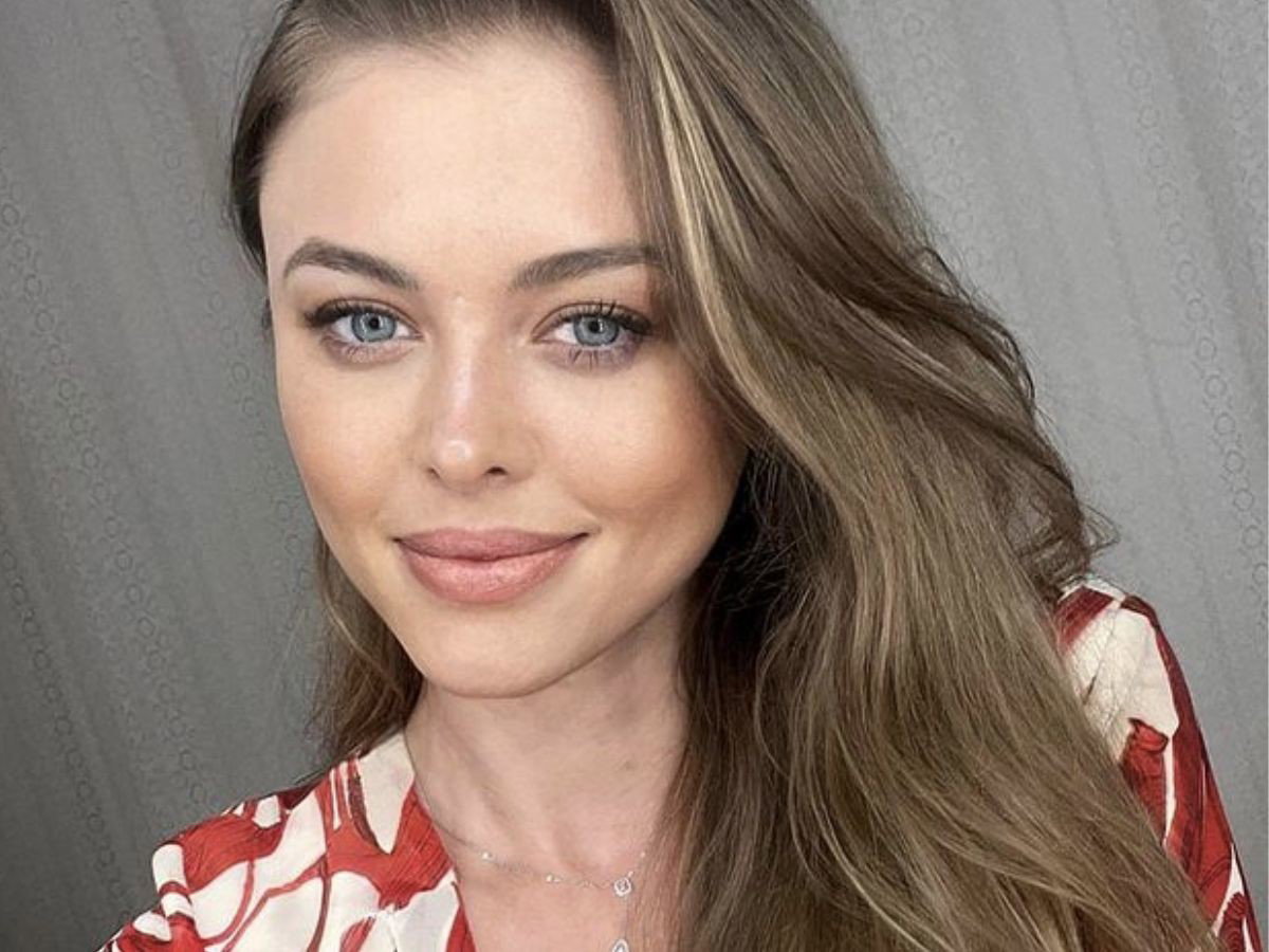 Joanna Opozda postawiła na lekki i kryjący podkład od Supreme Skin.