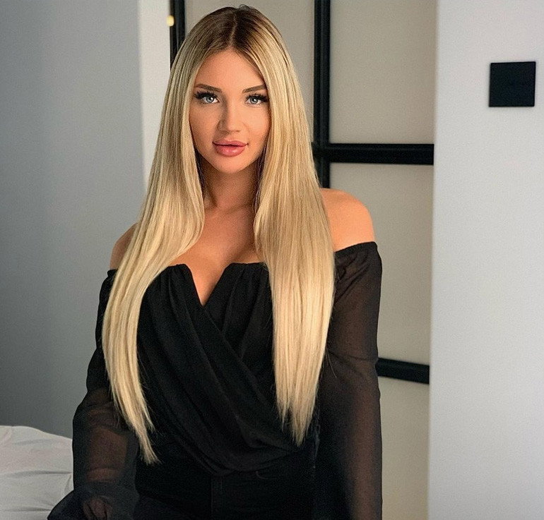 caroline